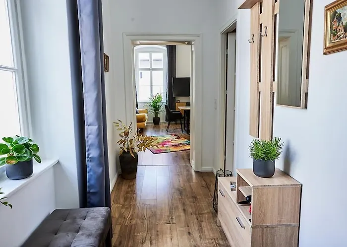 Varfal Apartament *