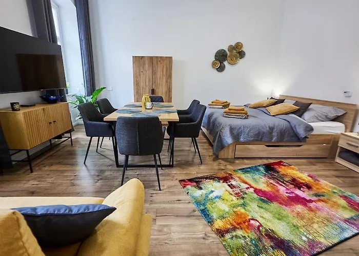Varfal Apartament